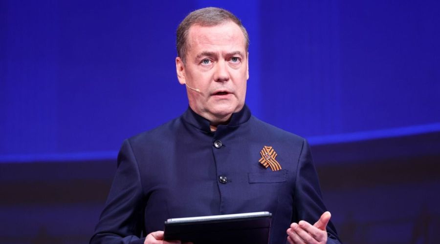 Дмитрий Медведев