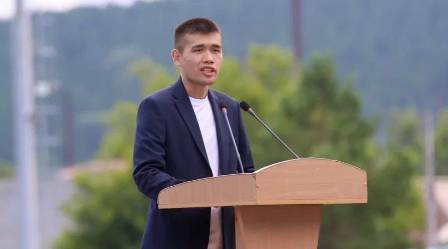 Александр Суразов