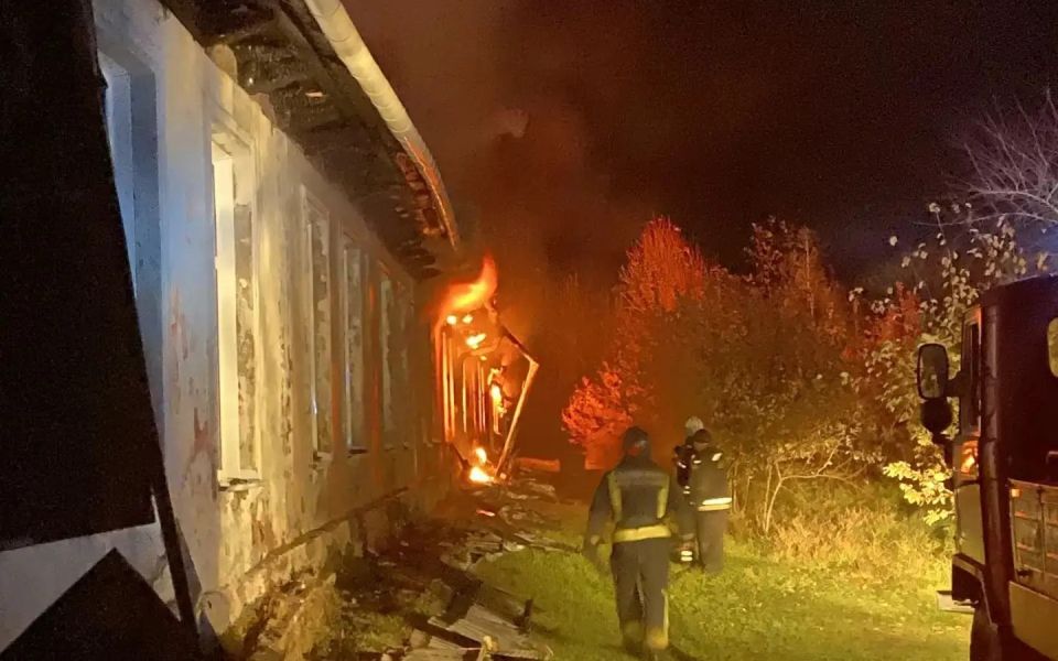 Учеников сельской школы на Алтае переведут на учебу в уцелевшие после пожара помещения - Новости Банкфакс, 12.10.2026