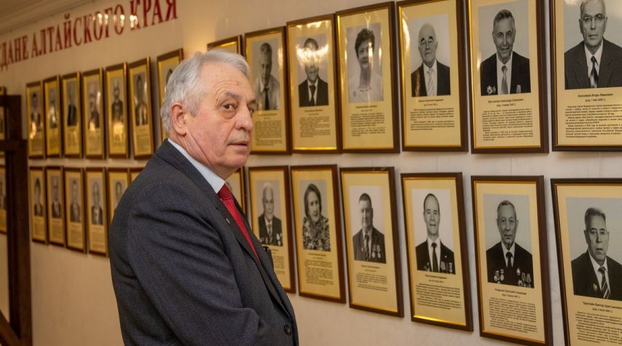 Юрий Кропотин