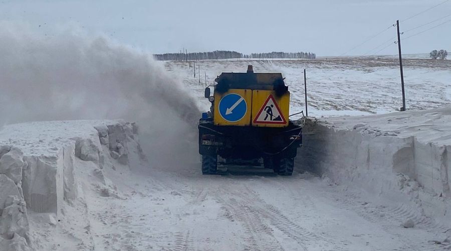 Техника работает в Топчихинском районе