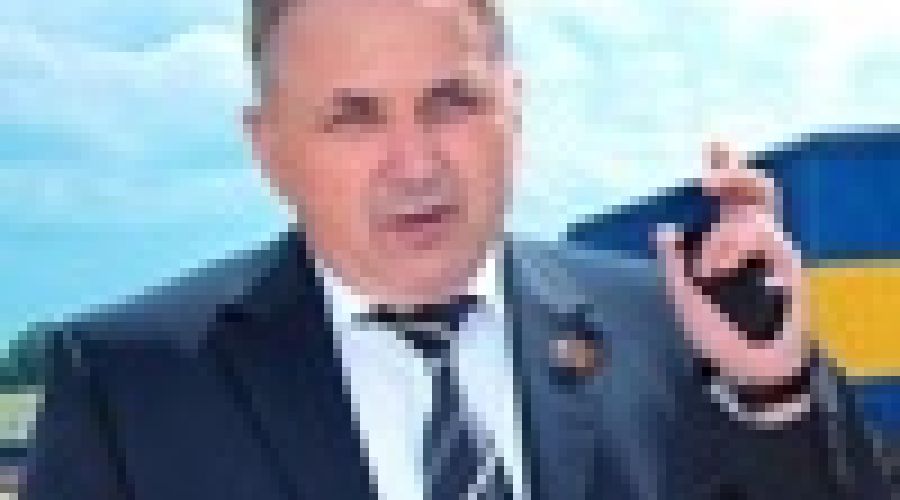 Глава Камня-на-Оби Александр Кулик: "Заслужить доверие людей непросто, потерять - легко".