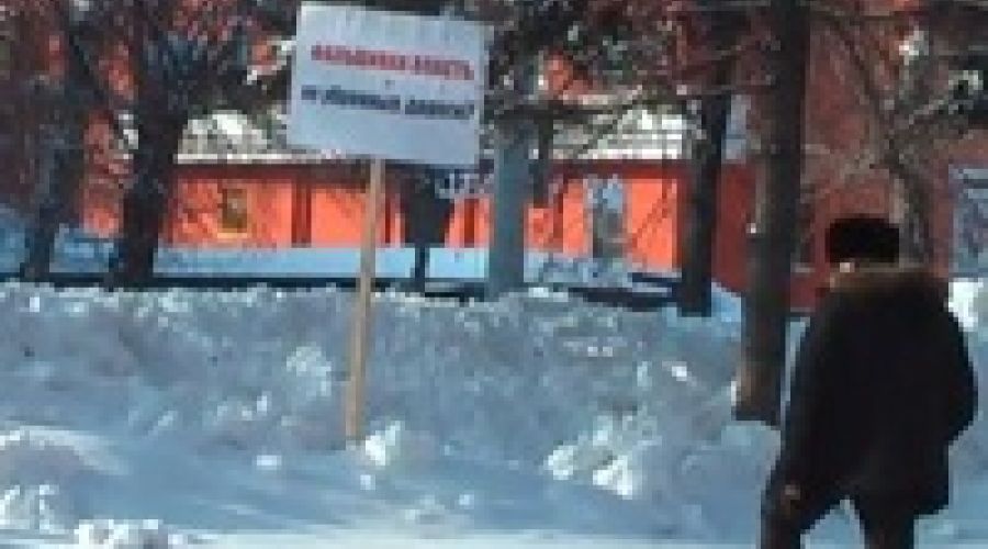 Администрация Барнаула разбирается с сугробами