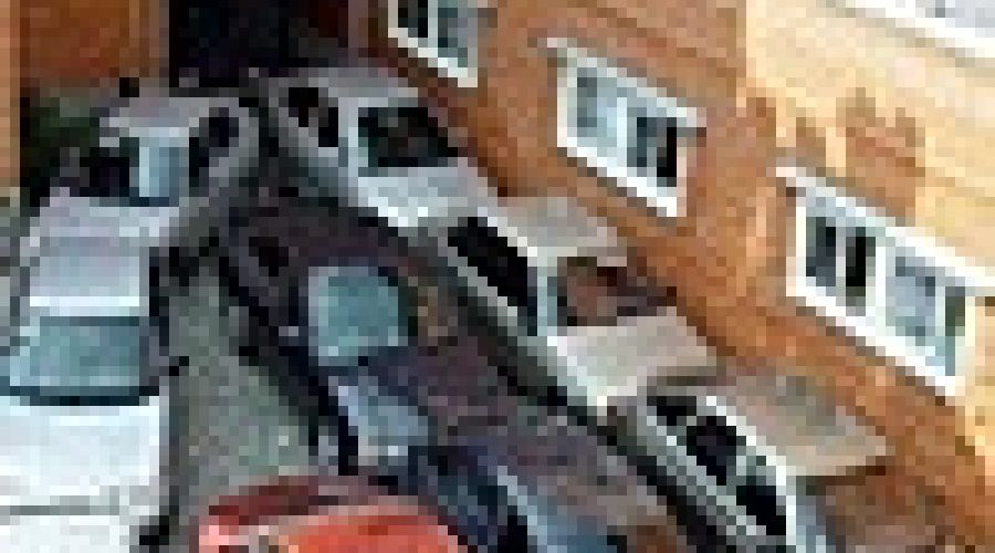 Проблема автомобильных парковок в Барнауле: сейчас не «дикие» 90-е<span style=