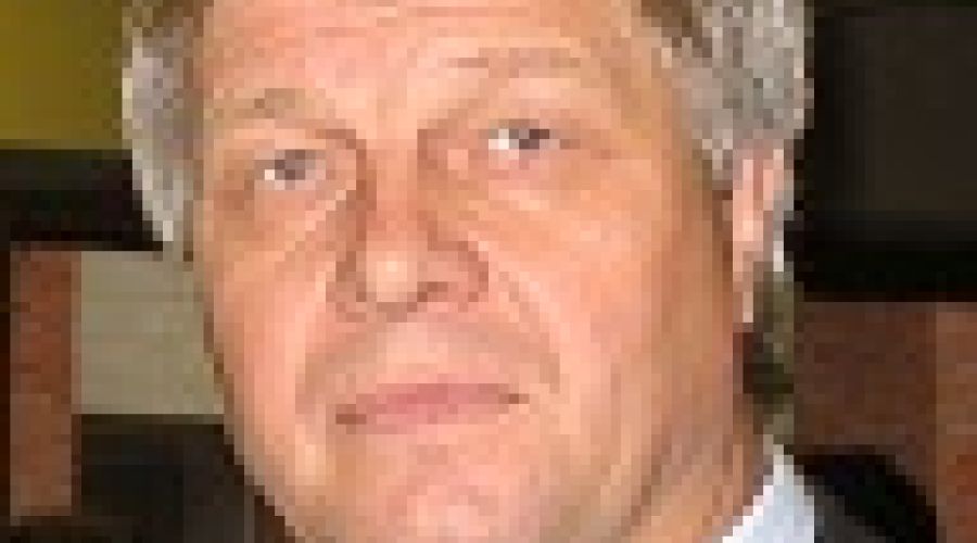 Завлабораторией Института водных и экологических проблем СО РАН Владимир Кириллов: «Всем, кто боится заражения водопроводной воды, могу посоветовать уехать в отпуск»