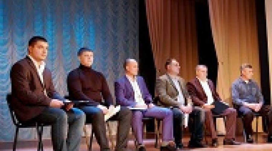 «За любой кипиш»: участники первых дебатов ЕР показали себя в Барнауле