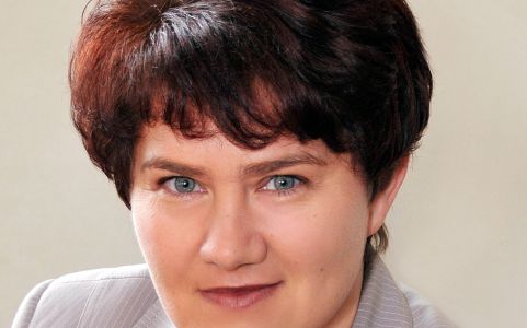 Елена Клюшникова, руководитель фракции ЛДПР в АКЗС VI созыва