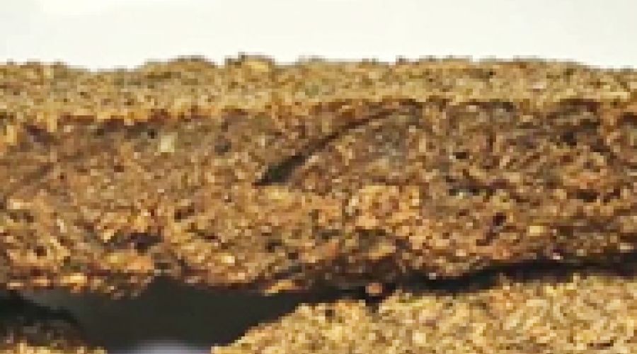 Барнаульцев накормили блокадным хлебом