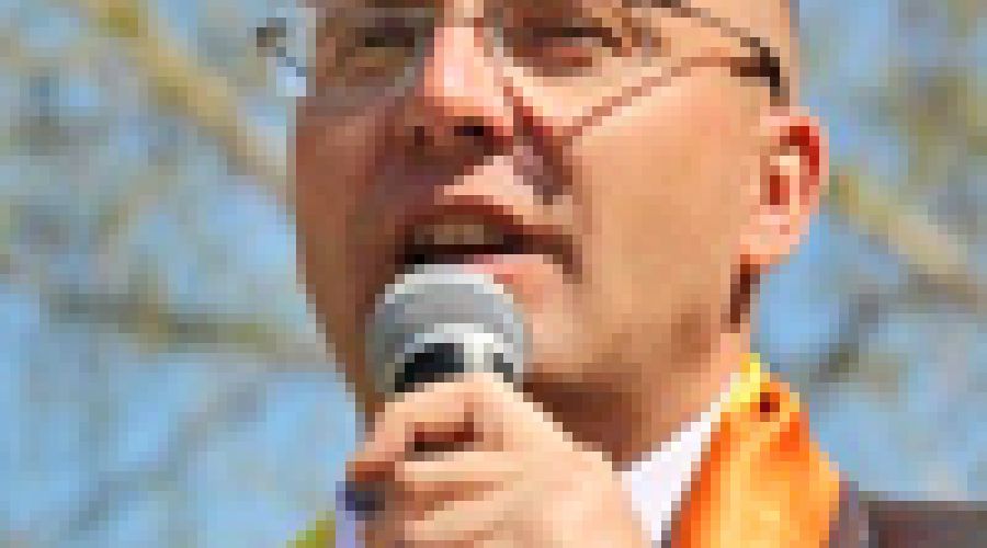 Секретарь бюро алтайского реготделения «Справедливой России» Владислав Вакаев: «Клип „Ленинграда“ „Кольщик“ — это предупреждение государственной системе»