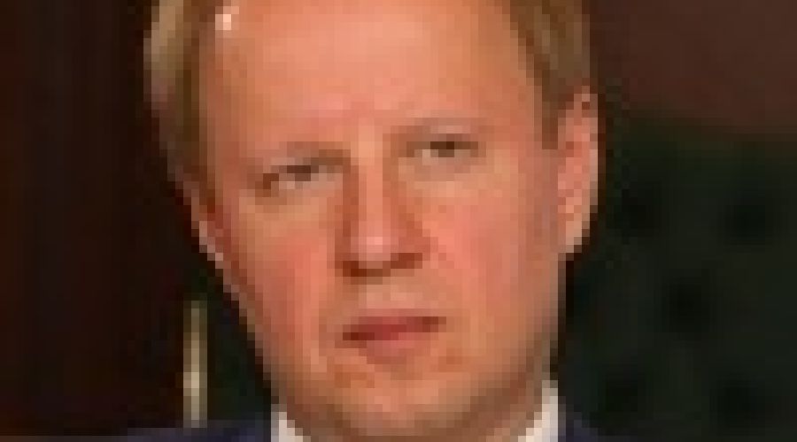 Губернатор Алтайского края Виктор Томенко: «Не прислушиваться к людям, значит быть политическим самоубийцей»