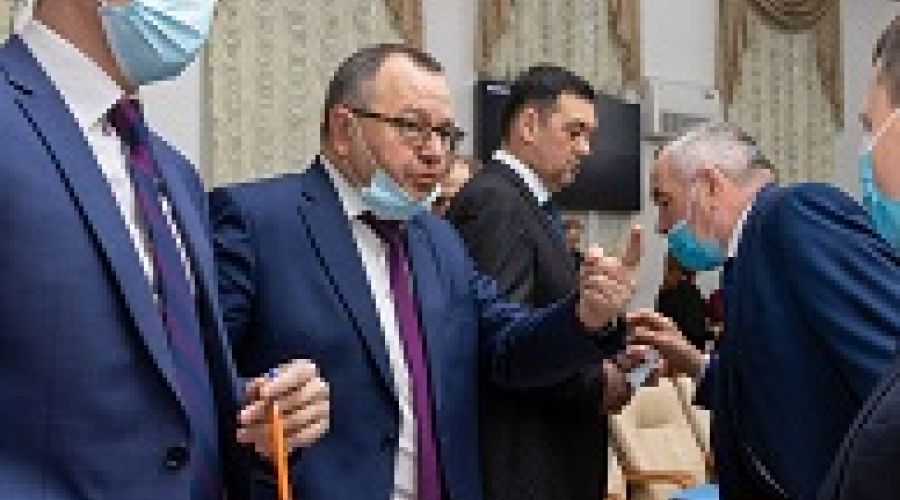 Заксобрание вышло из тени