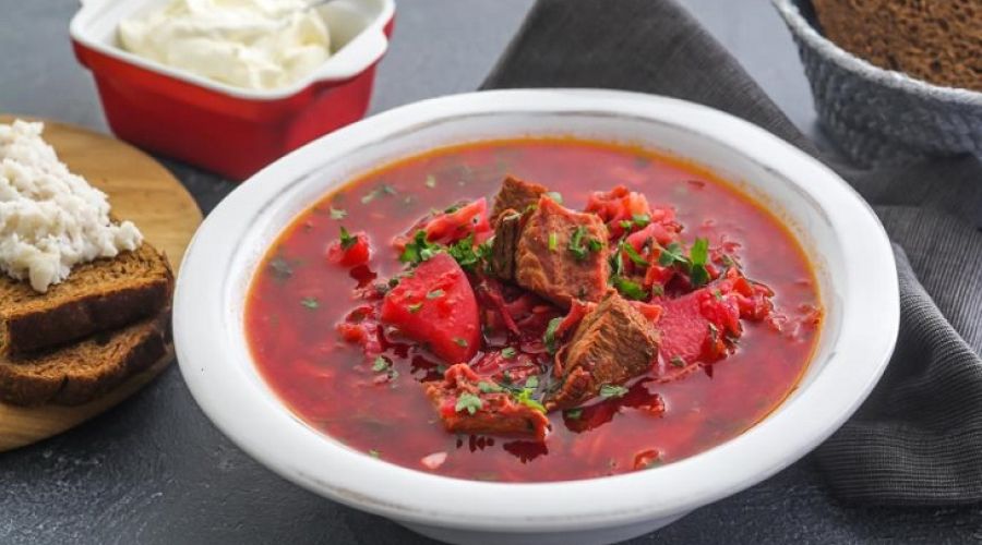 Центробанк подсчитал настоящий индекс наваристого борща с мясом и сметаной в Барнауле