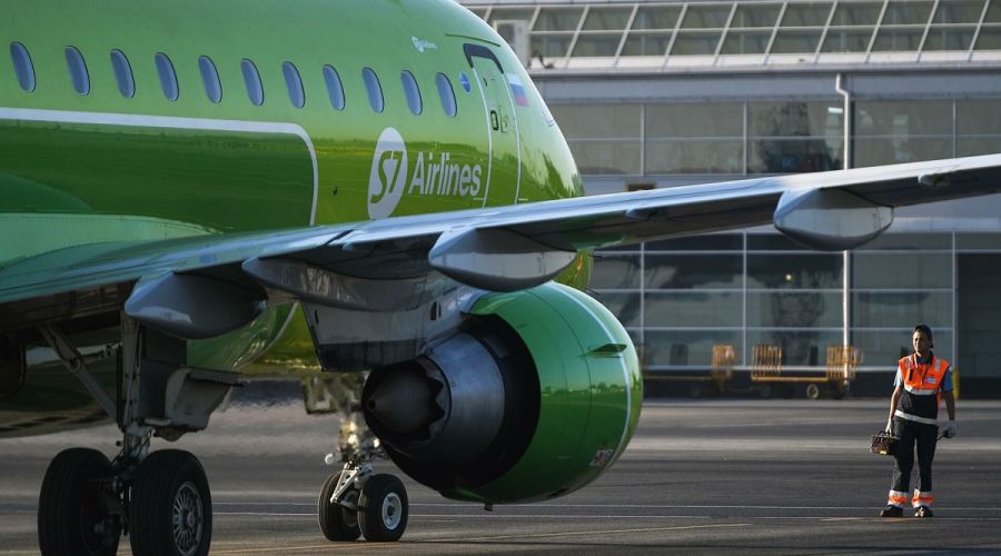Небо и земля: власти «двух Алтаев» не сошлись в стремлении завлечь лоукостера S7 в свои главные аэропорты
