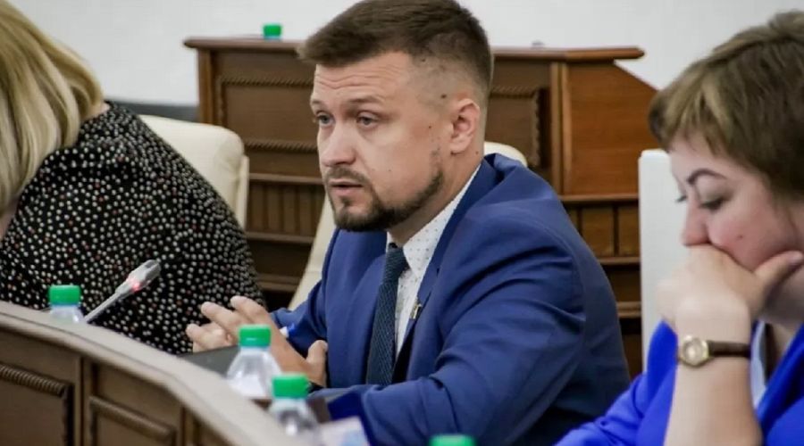 Суд удовлетворил требование о снятии алтайского политика с выборов в Алтайское Заксобрание