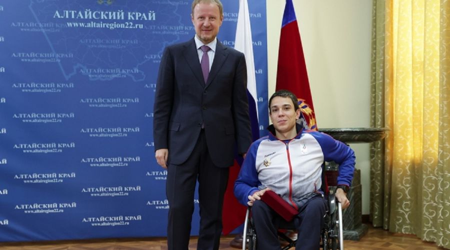 Виктор Томенко и Роман Жданов