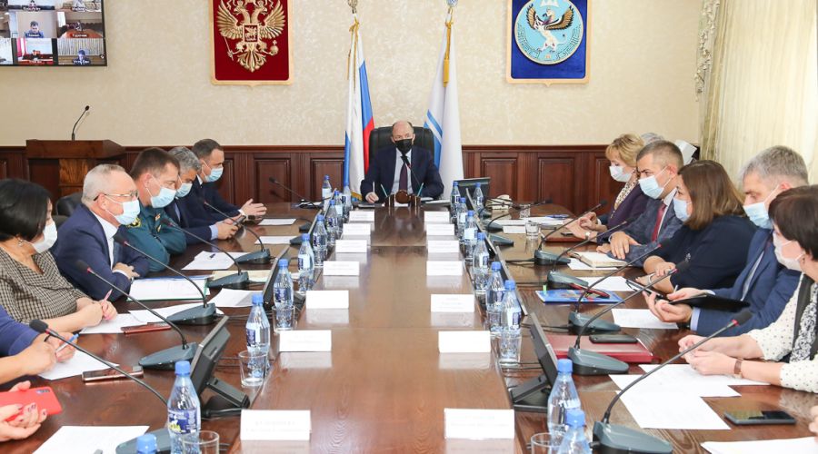 «Четвертая волна набирает обороты»: на Алтае разворачивают новые койки из-за роста заболеваемости COVID-19