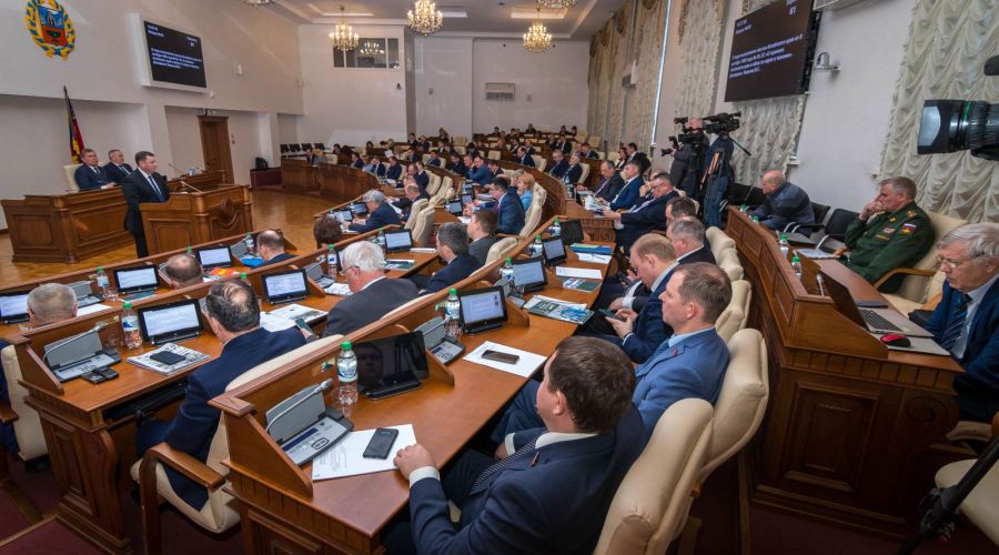 Оппозиционные партии не готовы уступать посты