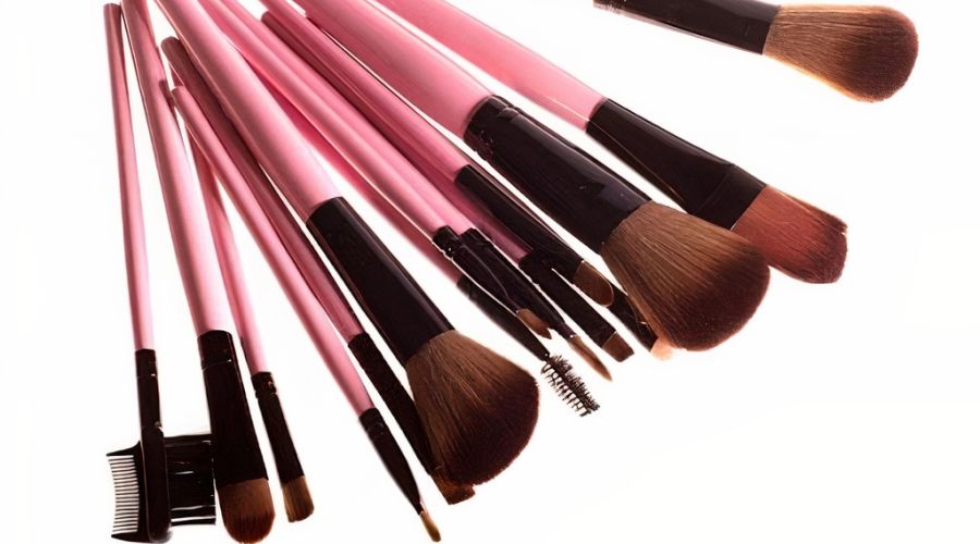 Все, что нужно знать про кисти для макияжа: руководство для новичков