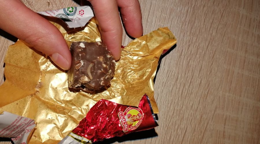 Червивая конфета