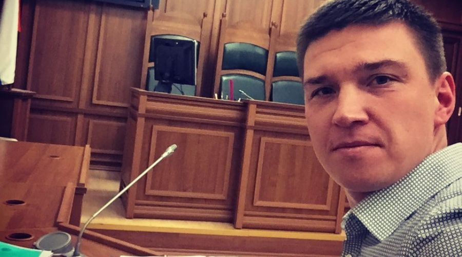 Ушедшего в адвокаты барнаульского экс-полицейского задержали сотрудники ФСБ