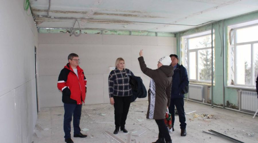«Опекаемой» единороссами заплесневелой школой в Заринском районе занялась прокуратура