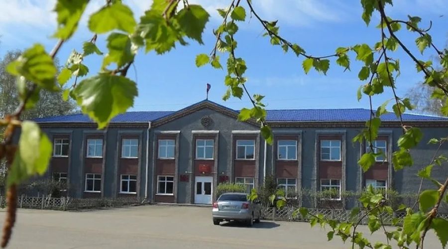 Суд вернул мандаты шестерым депутатам Калманского райсобрания после их конфликта с администрацией