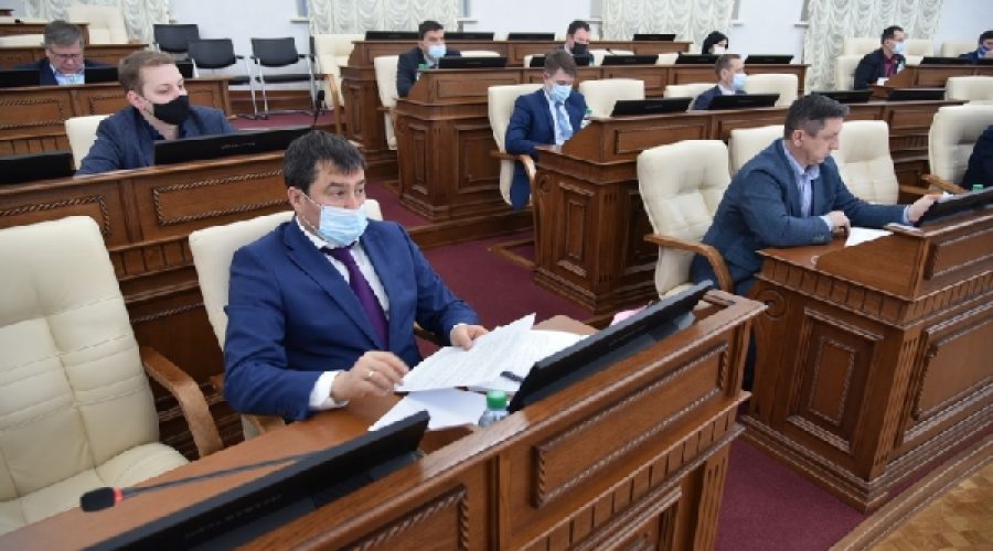 Проект бюджета Алтайского края на 2022 год «подрос» почти на 6 млрд рублей за счет идей депутатов и чиновников