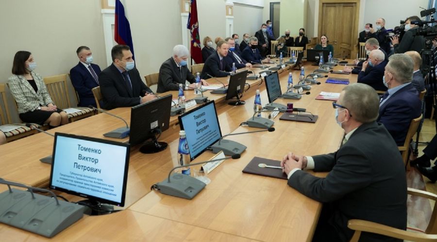 Алтайские профсоюзы добились соглашения о повышении минимальных зарплат в реальном секторе экономики