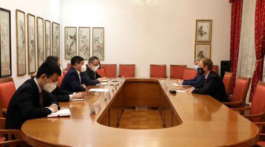 Посол Китая рассказал губернатору Алтайского края о заинтересованности в расширении сотрудничества